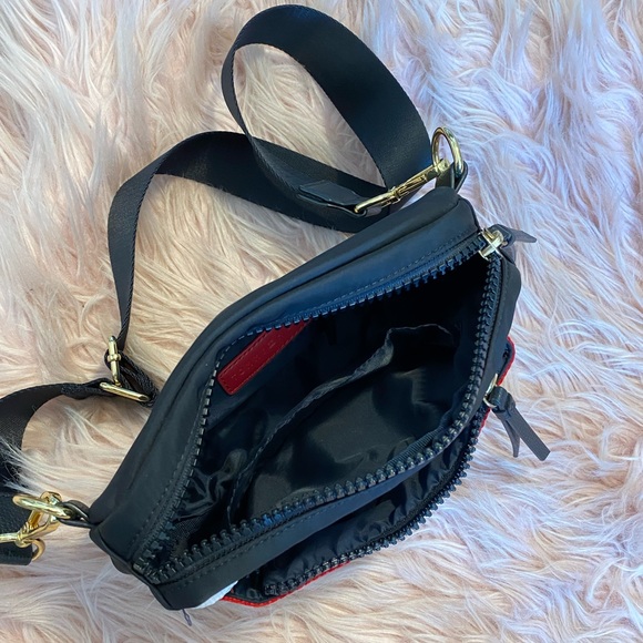 Tommy Hilfiger Crossbody Bag - Picture 6 of 11